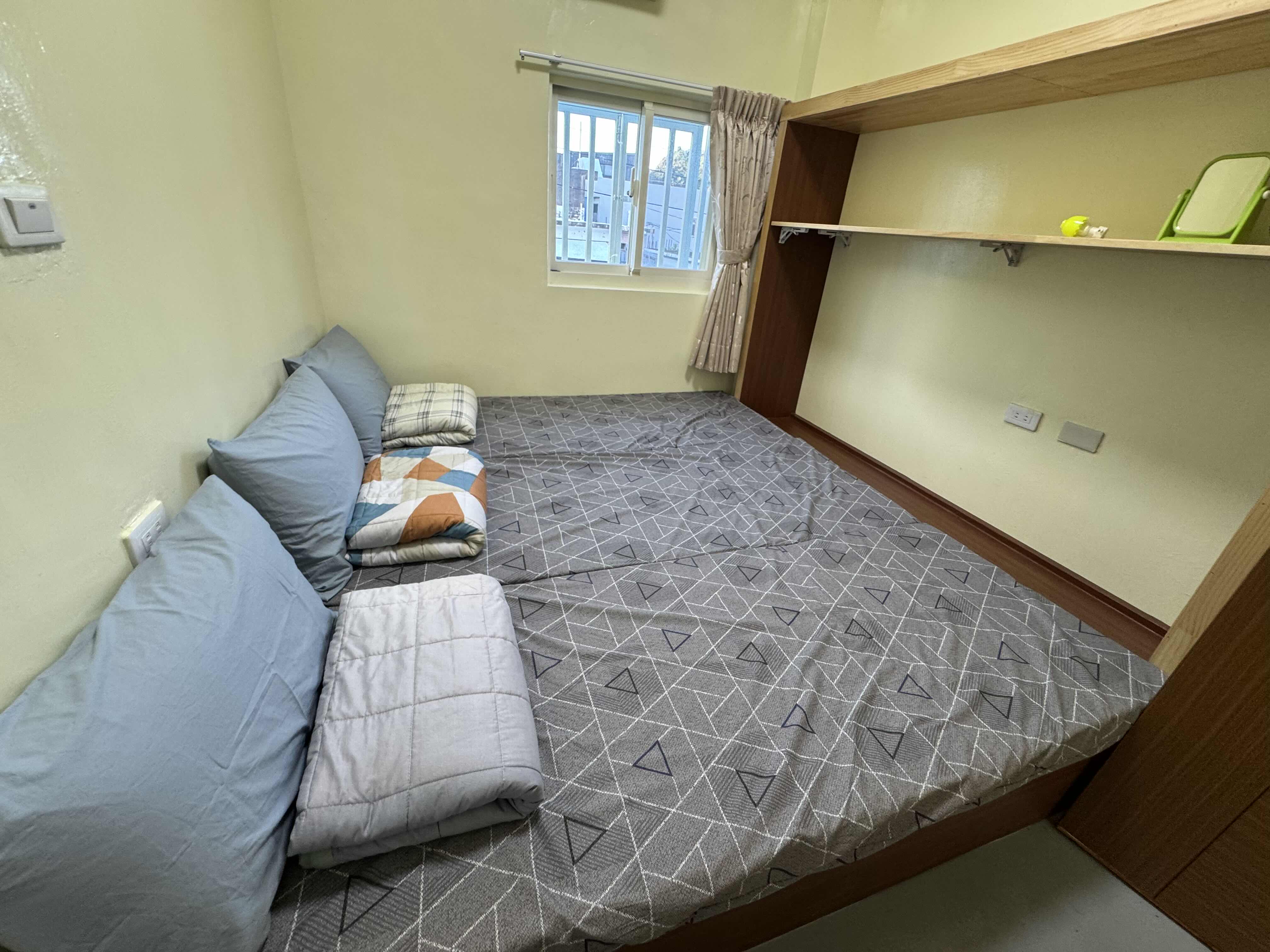 夏天民宿舒適三人房照片